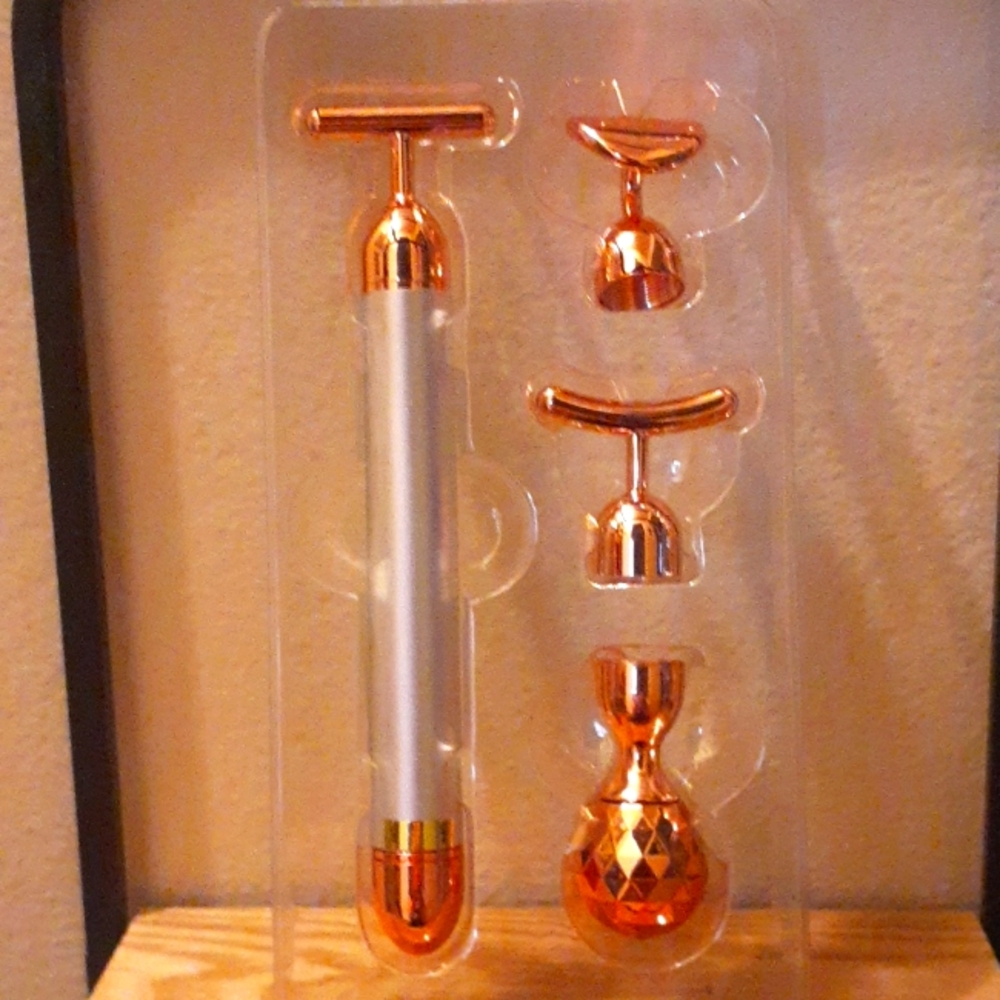 4 in 1 face massager